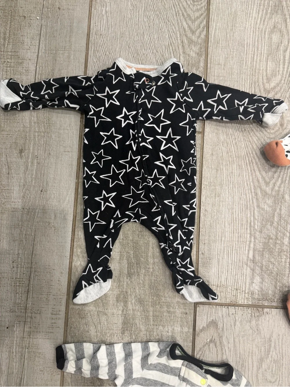 Newborn baby footed sleepers bundle ( 5 total)